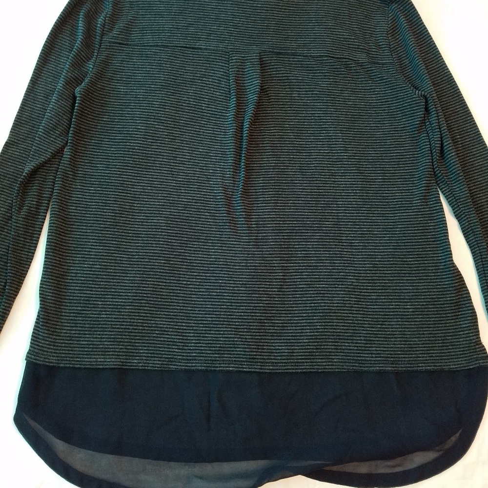 High/low top - Picture 2 of 3